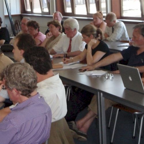 Les participant-e-s (5). Parmi le C.A. de l'ISOC Wallonie, Jacques Berleur, Christopher Wilkinson.